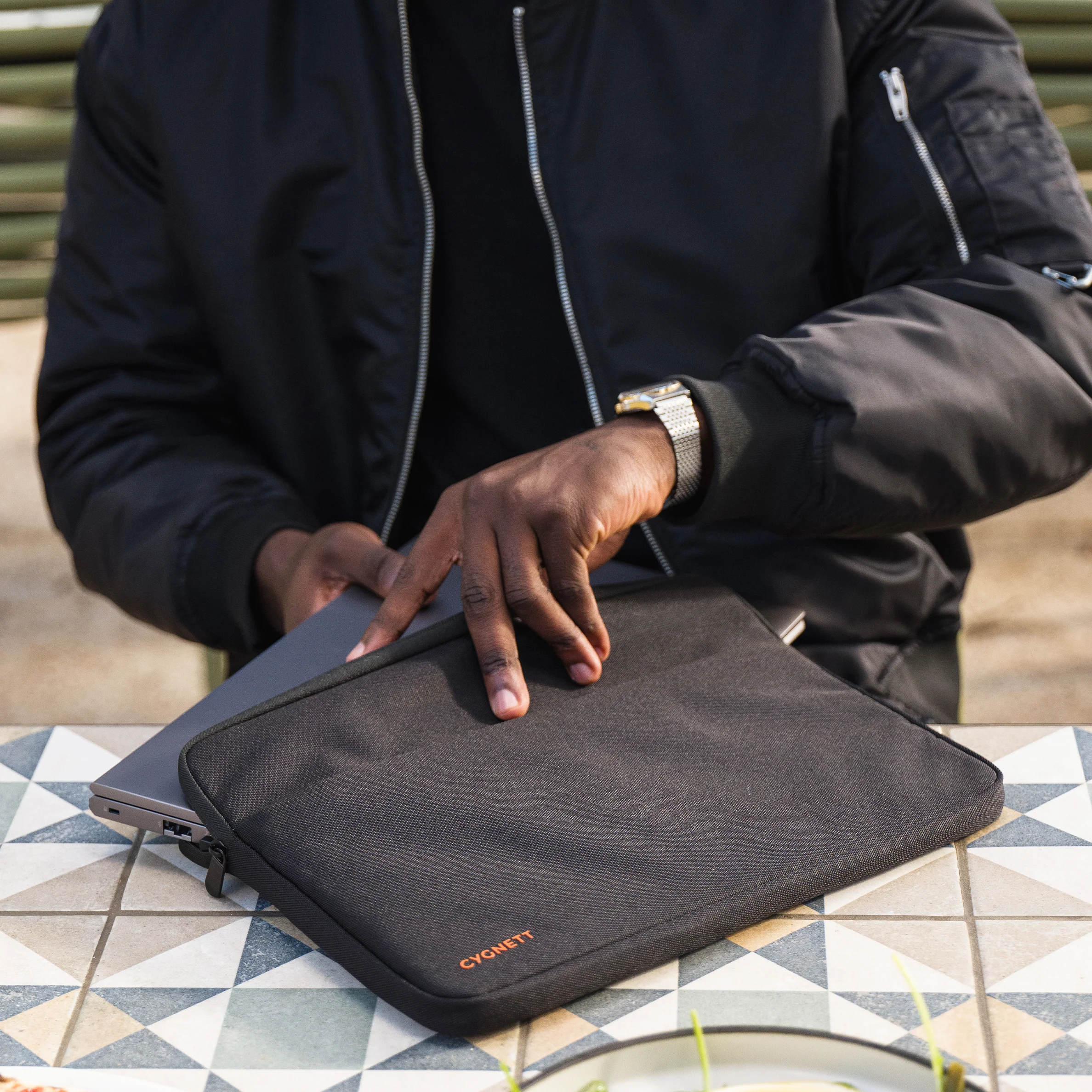 Recycled Laptop Sleeve Medium 14” - Image 4