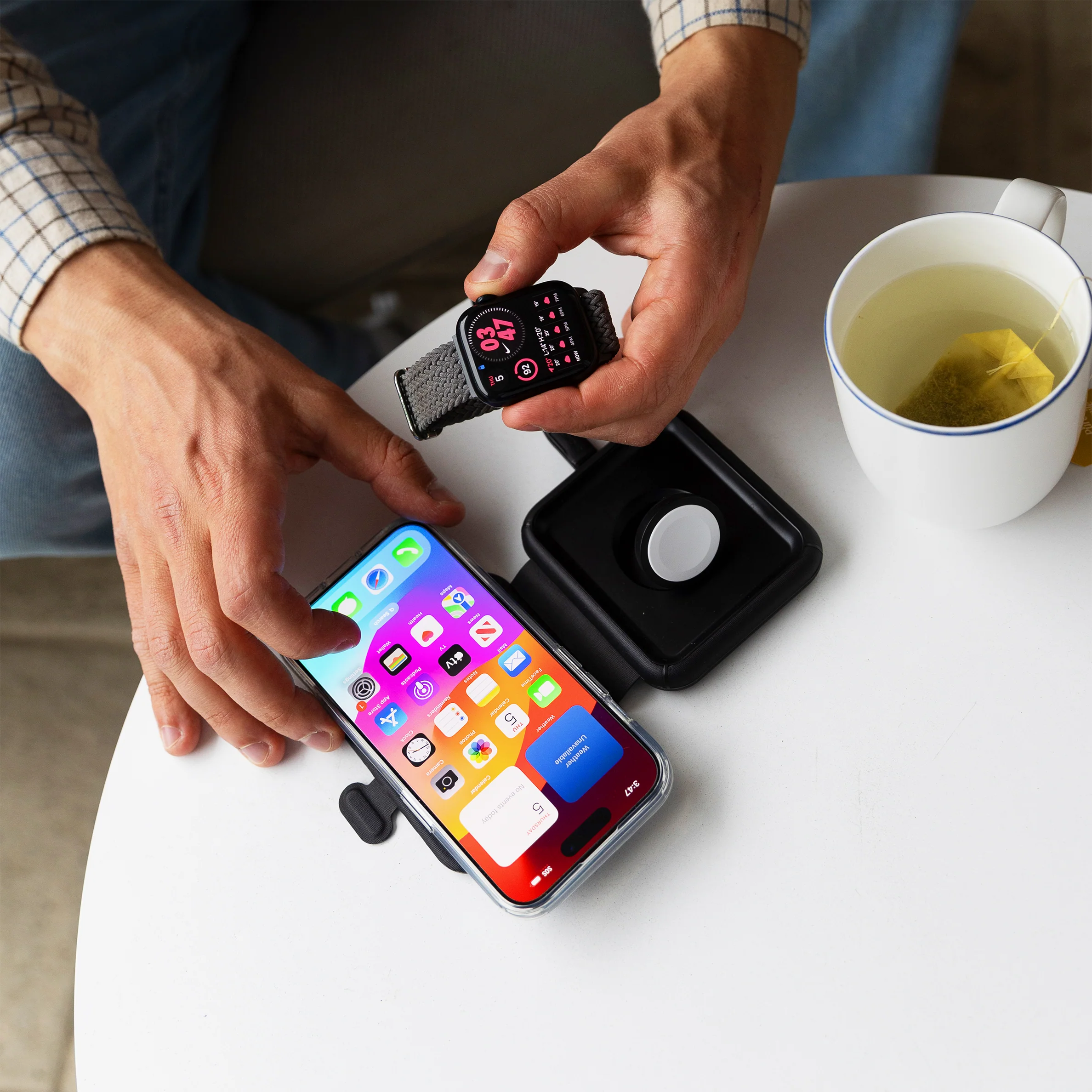 MagTravel Qi2 2-in-1 Wireless Charger - Image 5