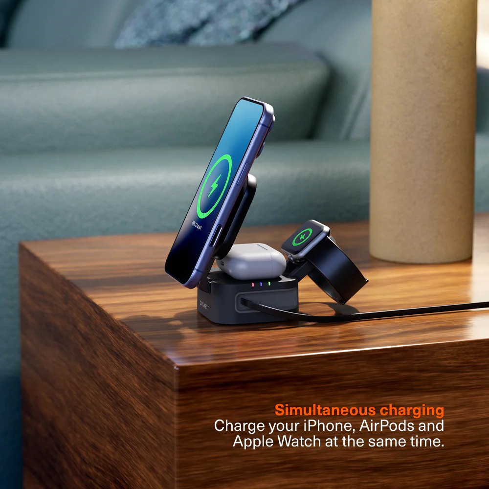 3-in-1 Foldable Wireless Charger with Retractable Cable - Image 6